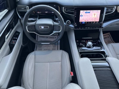 2023 Jeep Wagoneer 4WD