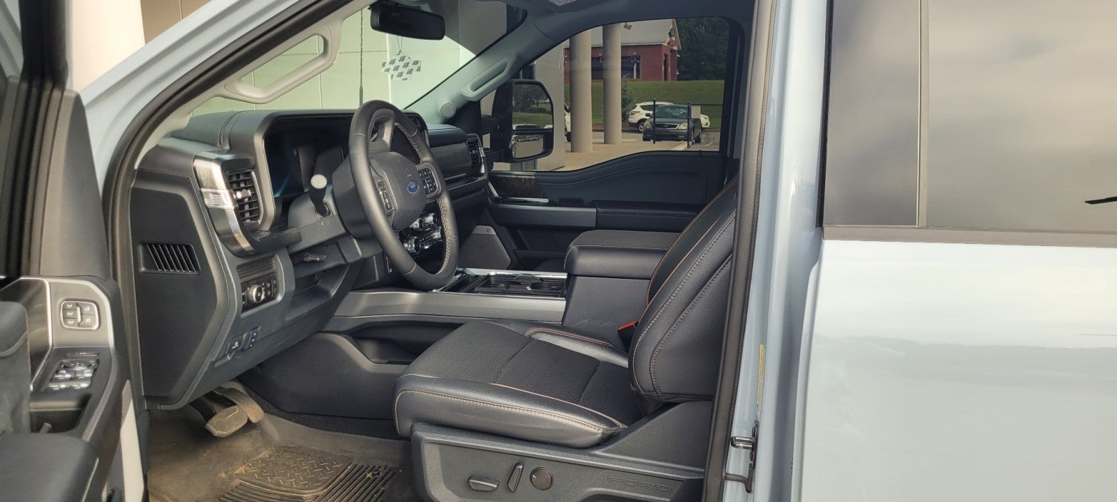 2025 Ford Super Duty F-250 SRW LARIAT