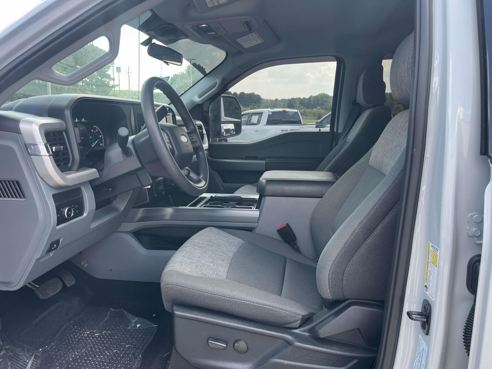 2025 Ford Super Duty F-250 SRW XLT 4WD CREW CAB 6.75' BO