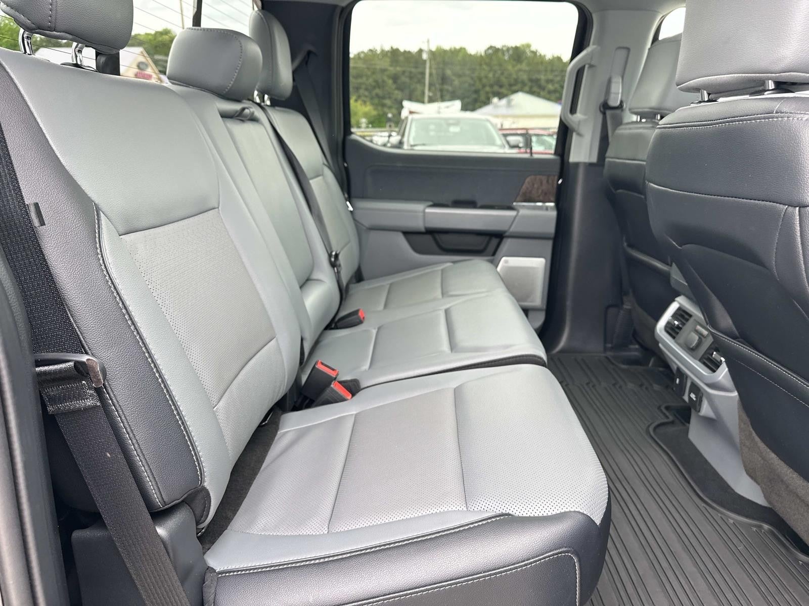 2023 Ford F-150 LARIAT 4WD SUPERCREW 5.5'