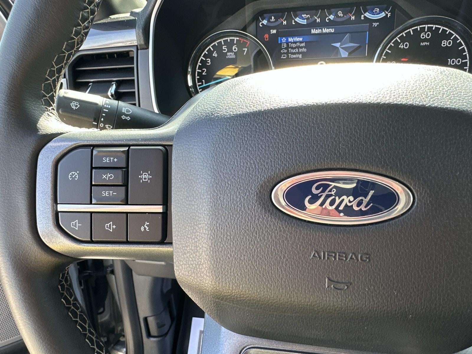 2023 Ford F-150 XLT 4WD SUPERCREW 5.5' BO