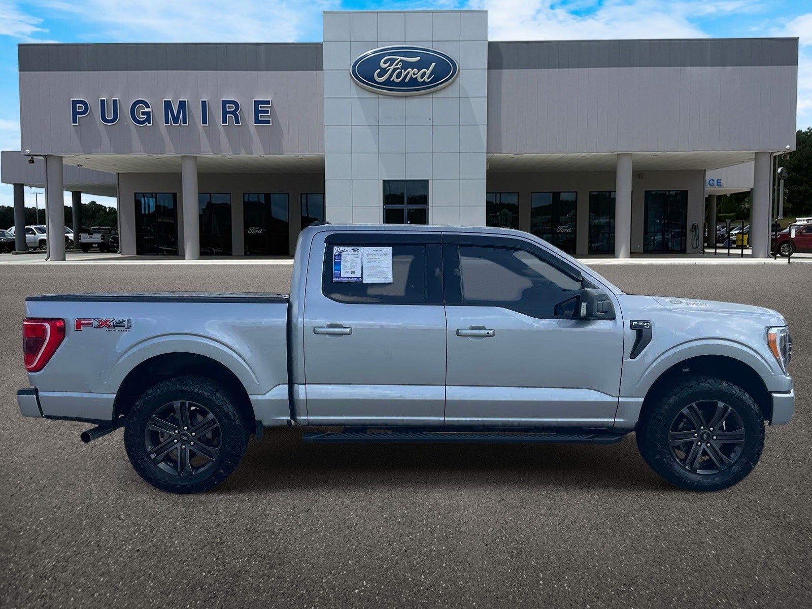 2022 Ford F-150 XLT 4WD SUPERCREW
