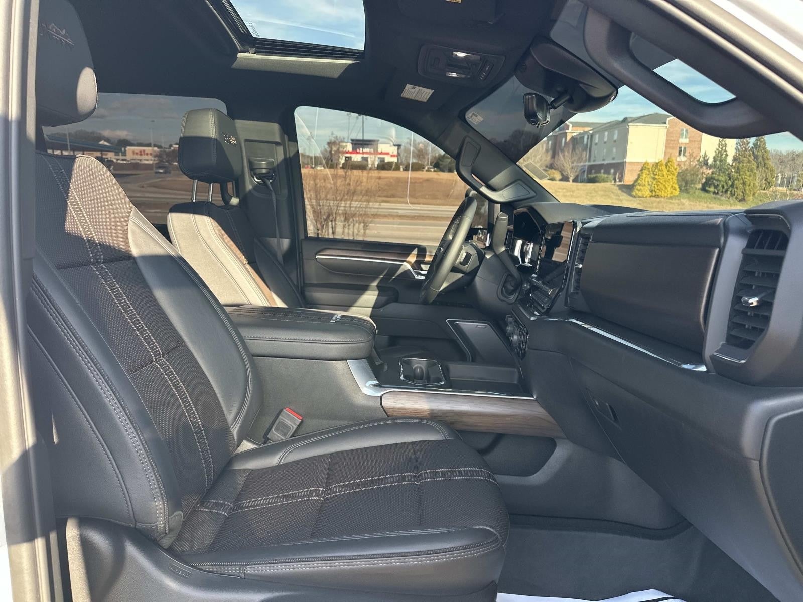 2025 Chevrolet Silverado 3500HD HIGH COUNTRY