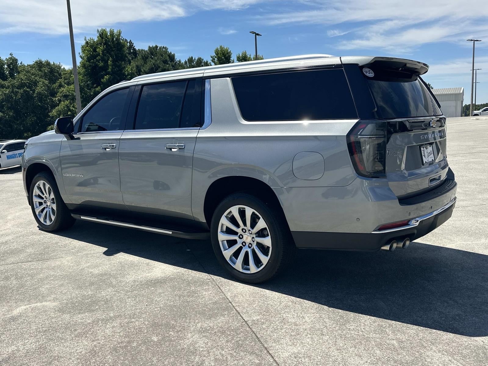 2025 Chevrolet Suburban PREMIER 2WD Premier