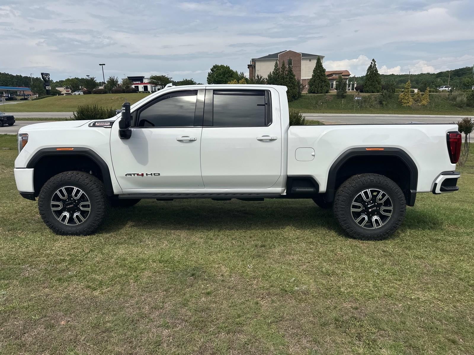 2022 GMC Sierra 2500HD 4WD CREW CAB 159 AT4