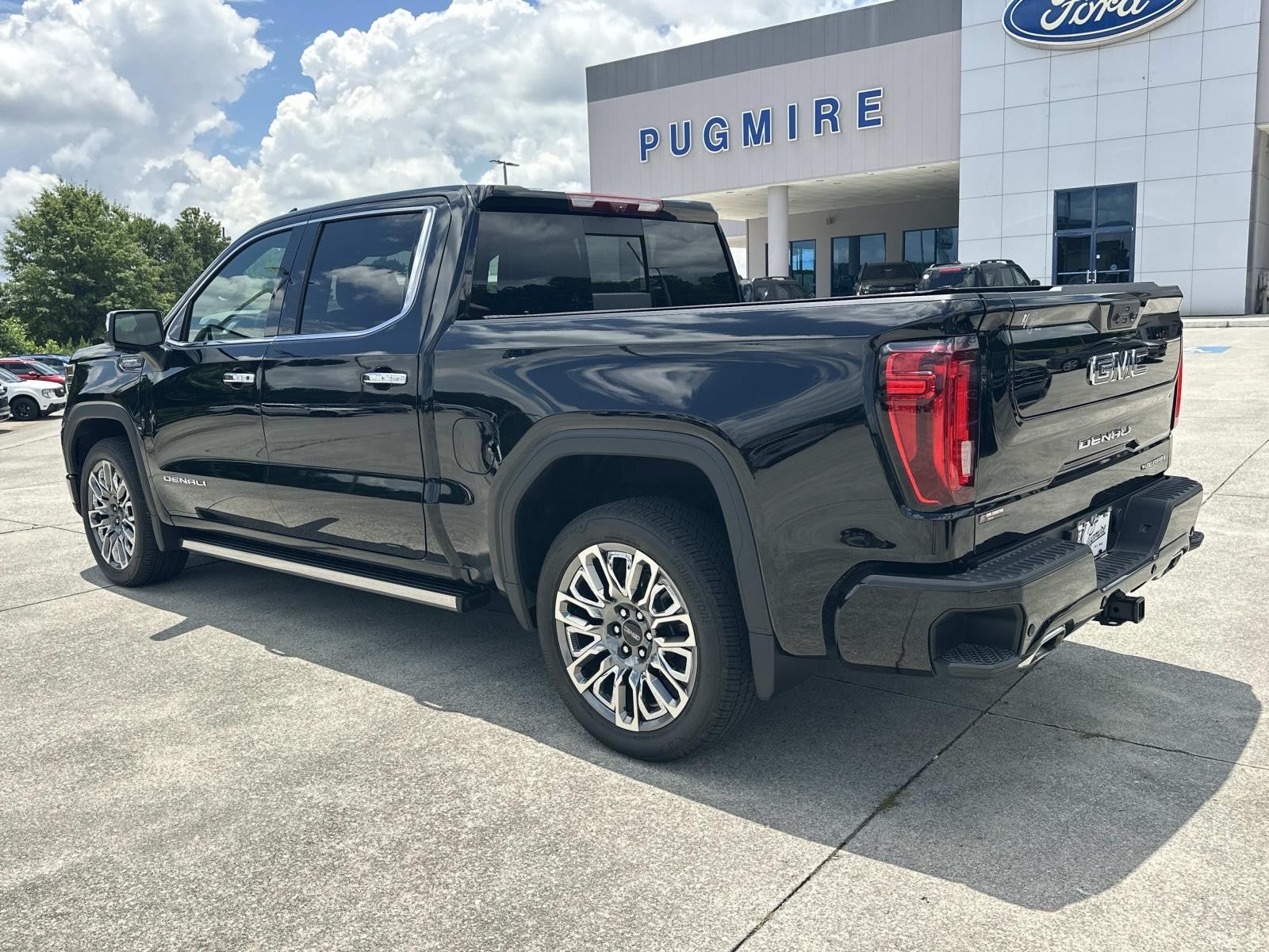 2025 GMC Sierra 1500 Denali Ultimate CREW