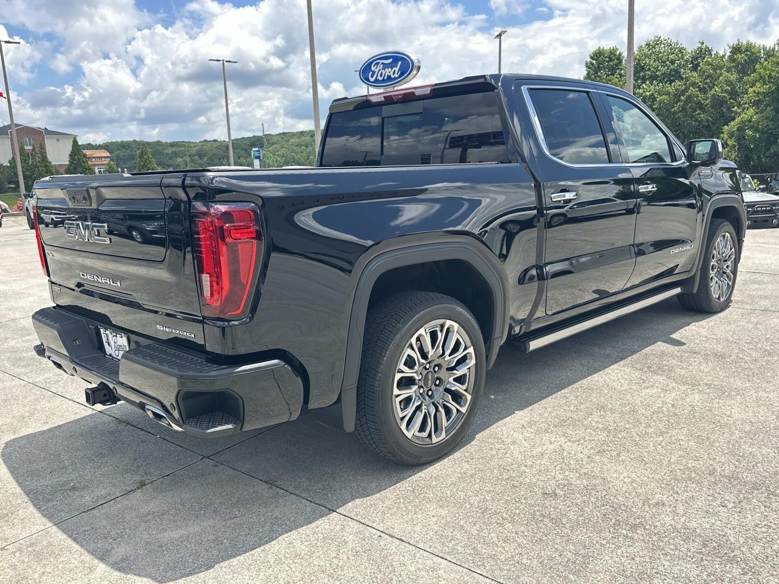 2025 GMC Sierra 1500 Denali Ultimate CREW
