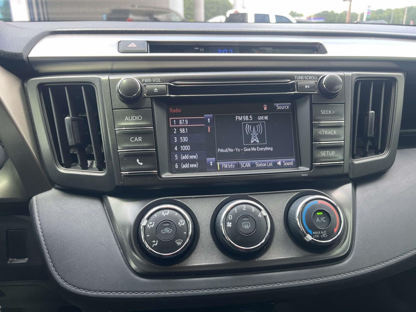 2015 Toyota RAV4 FWD 4DR LE