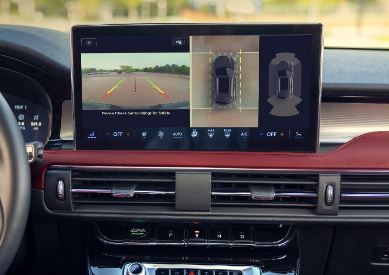 The large center touchscreen of a 2025 Lincoln Corsair® SUV is shown.